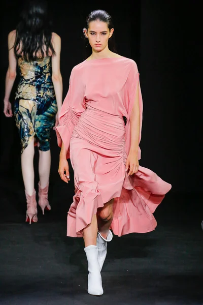 Look 20